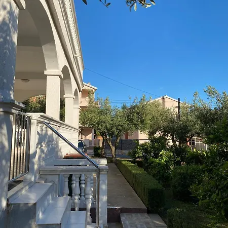 Fantina Apartment *